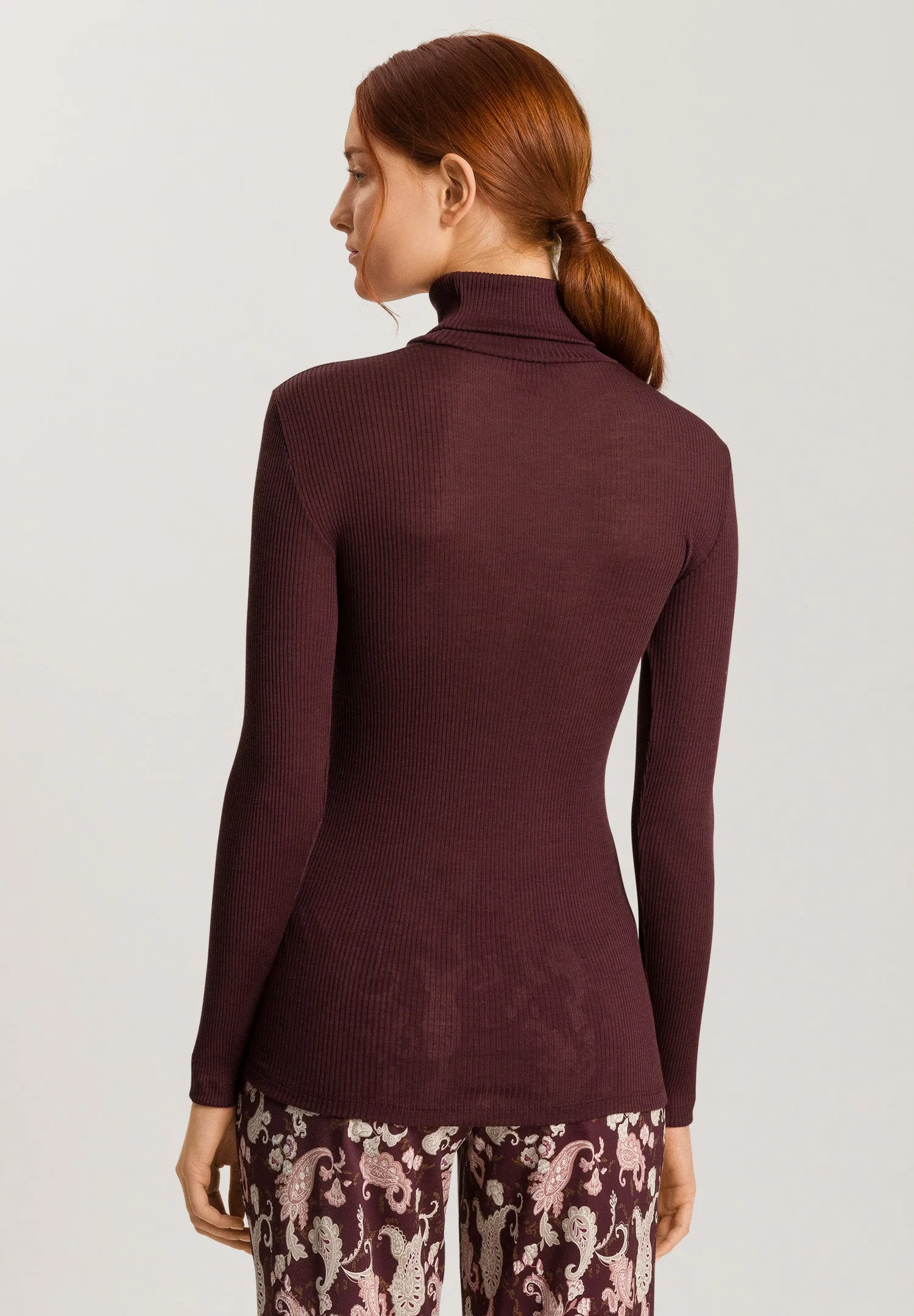 Maria Wool and Silk Fine Ribbed Turtleneck | Deep Maroon 70901-2483