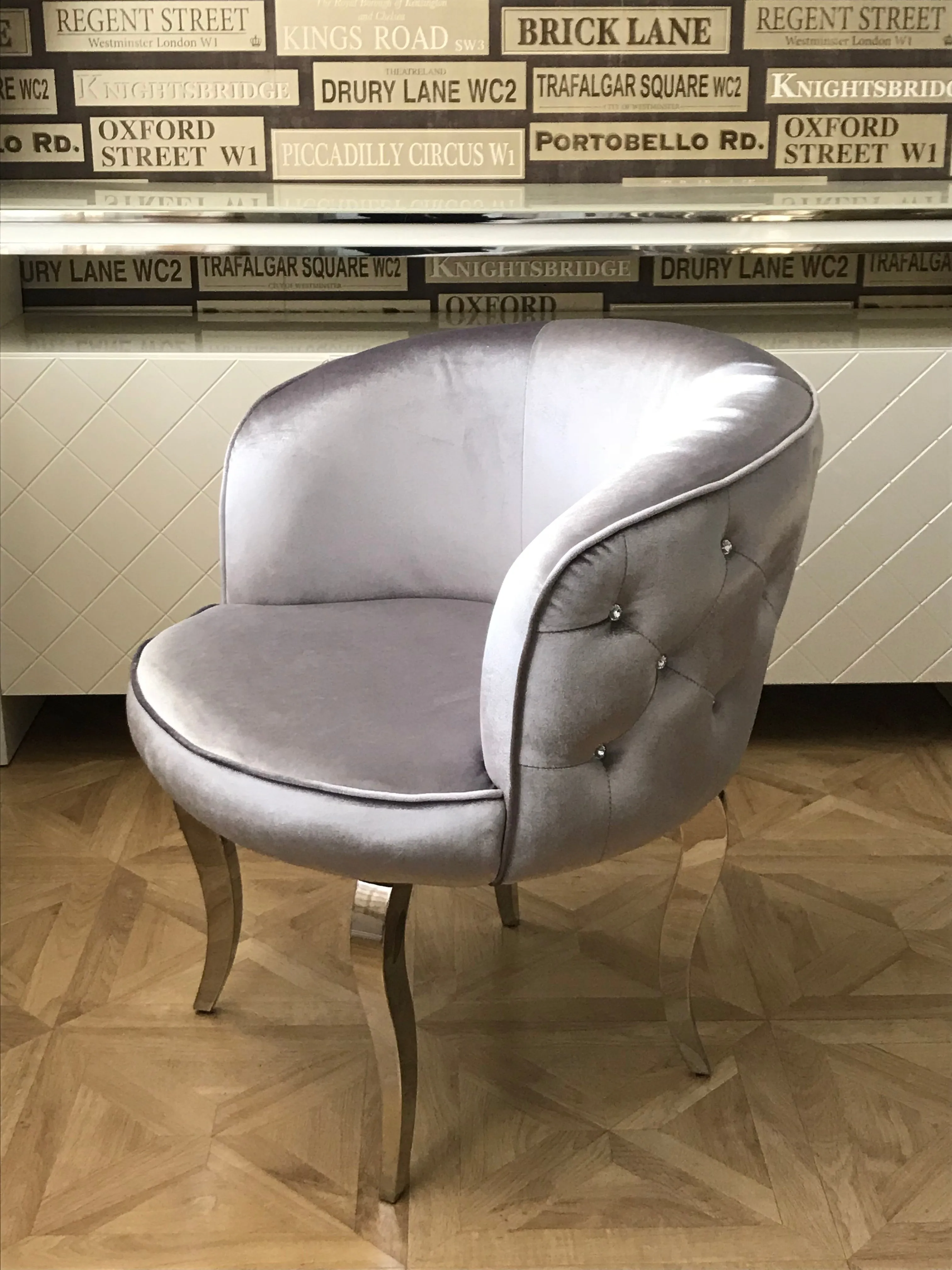 Silver Luxury Diamante Buttoned Crystal Style Armchair